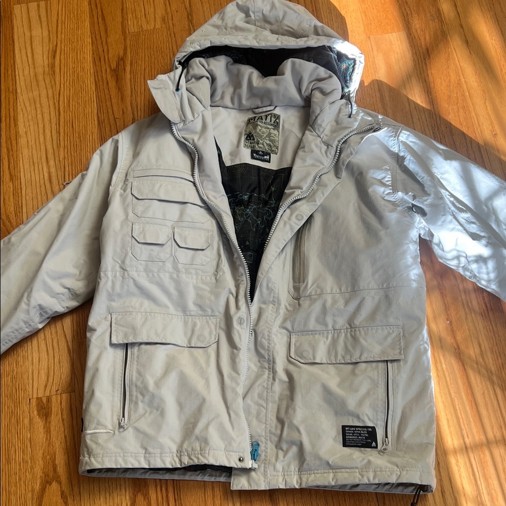 Matix Light Gray mens XL Ski Jacket